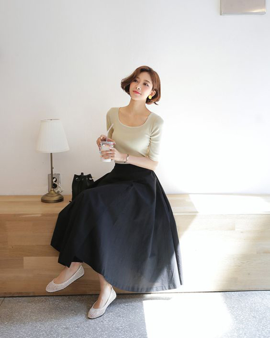 Các kiểu chân váy tiện lợi phối đồ cho nàng công sở